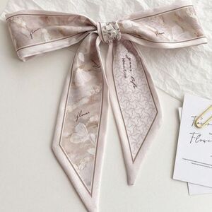 Elegant Pink and Cream Scarf A1191